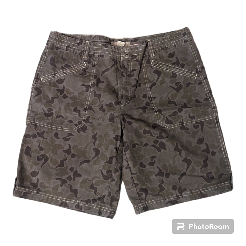 Gander Mountain Ripstop Green Brown Camouflage Midi Hiking Shorts. Women's 14